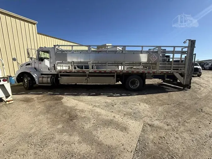 2014 KENWORTH T370