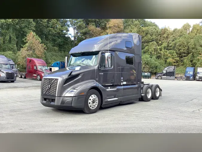 2022 Volvo VNL860