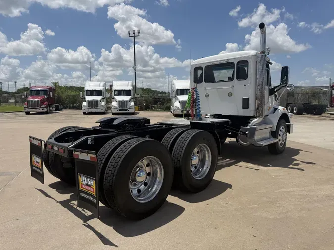 2020 Peterbilt 5672f5398b7f467d3a64e198ee8b12d4e4d
