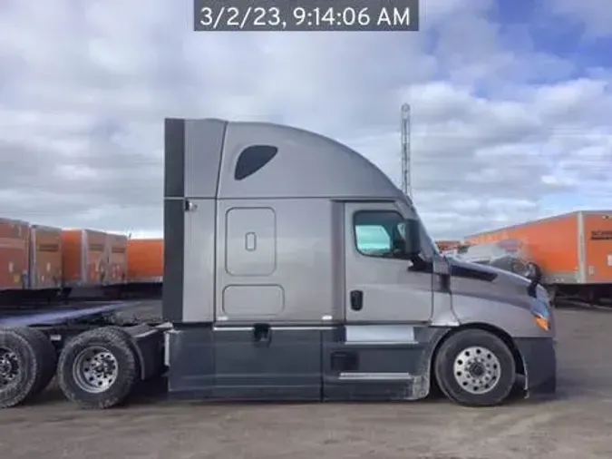 2022 Freightliner Cascadia