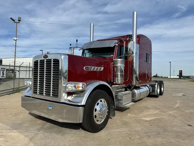 2021 Peterbilt 389