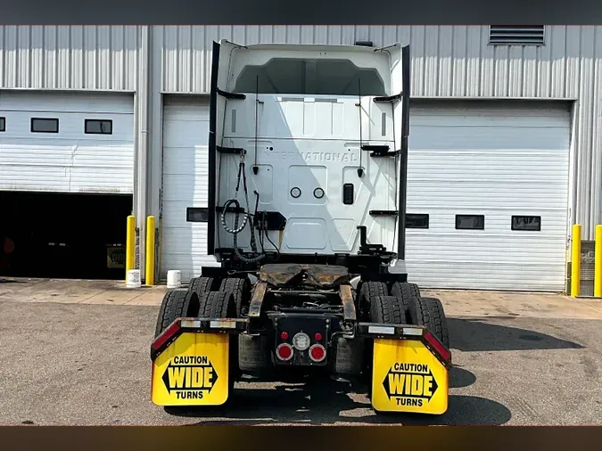 2022 INT LT625 6x4