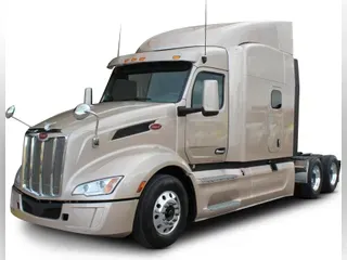 2023 Peterbilt 579