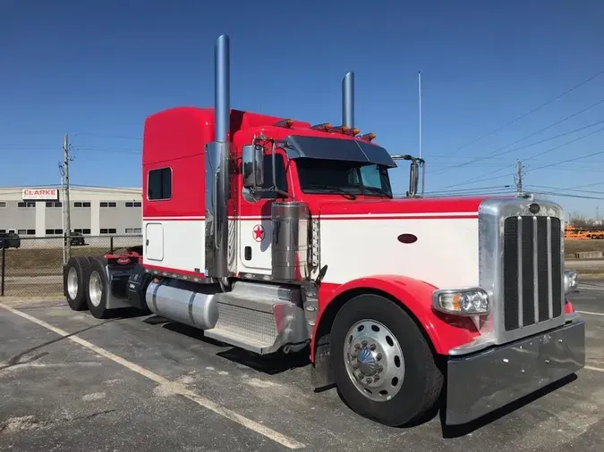 2023 Peterbilt 389