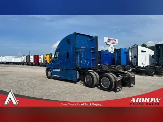 2019 FREIGHTLINER CA126