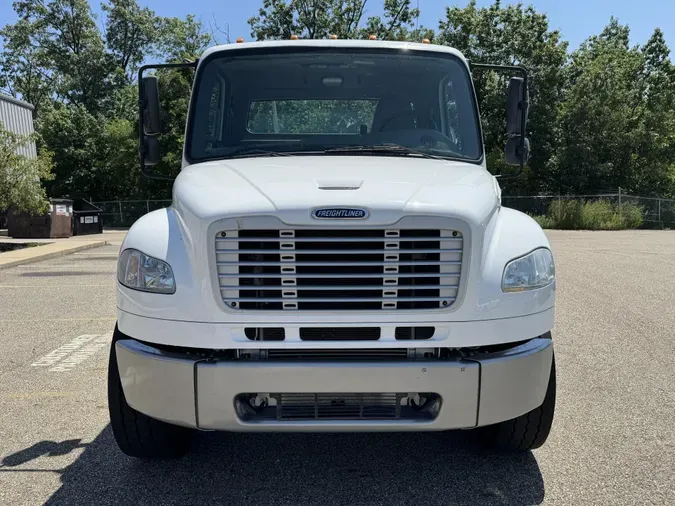 2020 Freightliner Business Class M2 106