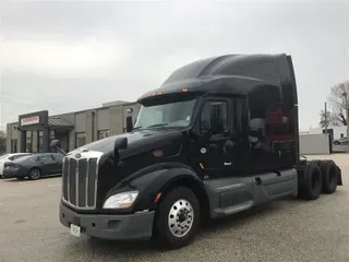 2021 PETERBILT 579