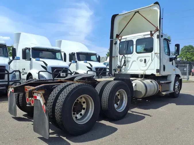 2018 FREIGHTLINER CASCADIA 125