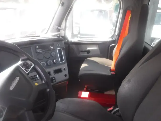 2019 FREIGHTLINER NEW CASCADIA 126