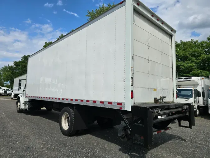 2016 FREIGHTLINER/MERCEDES M2 106