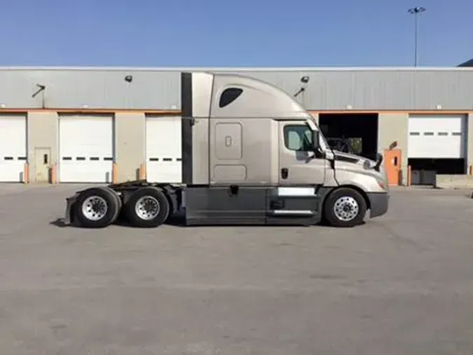 2023 Freightliner Cascadia