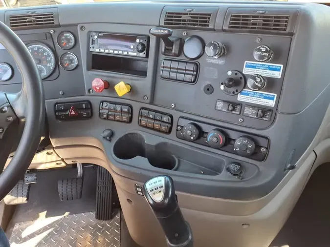 2020 FREIGHTLINER/MERCEDES CASCADIA 125
