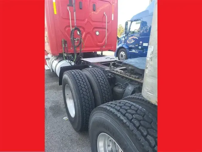 2020 FREIGHTLINER CA126
