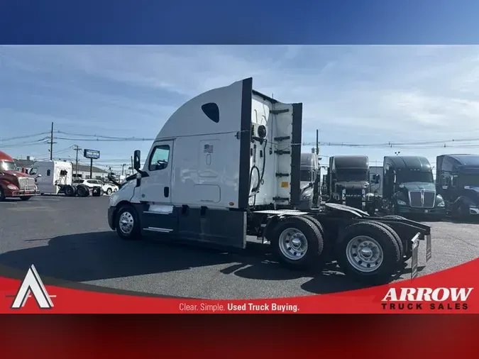 2020 FREIGHTLINER CA126