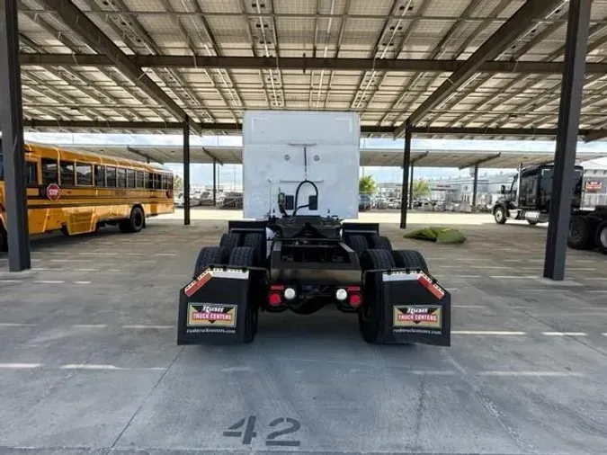 2017 Peterbilt 579