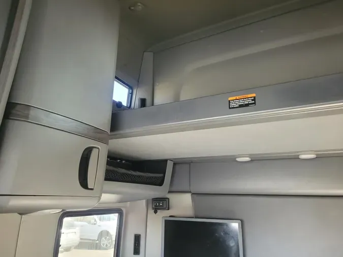 2023 International LT625