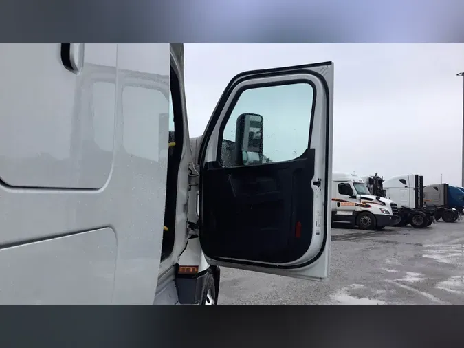 2023 Freightliner Cascadia 1262f754fdbfb0dea27b695360d56a1a8b0
