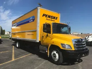 2017 HINO TRUCK 268