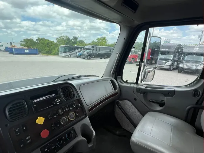 2019 Freightliner 114SD