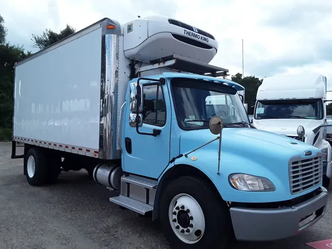 2017 FREIGHTLINER/MERCEDES M2 106