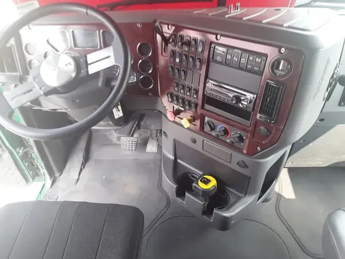 2018 MACK TRUCKS, INC. CHU613