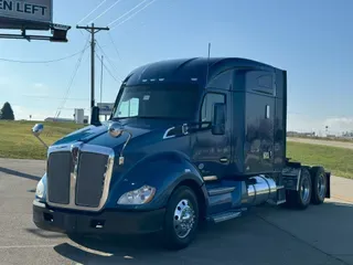 2021 KENWORTH T680