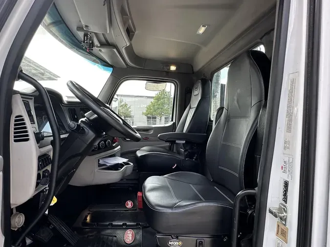 2022 Peterbilt 567