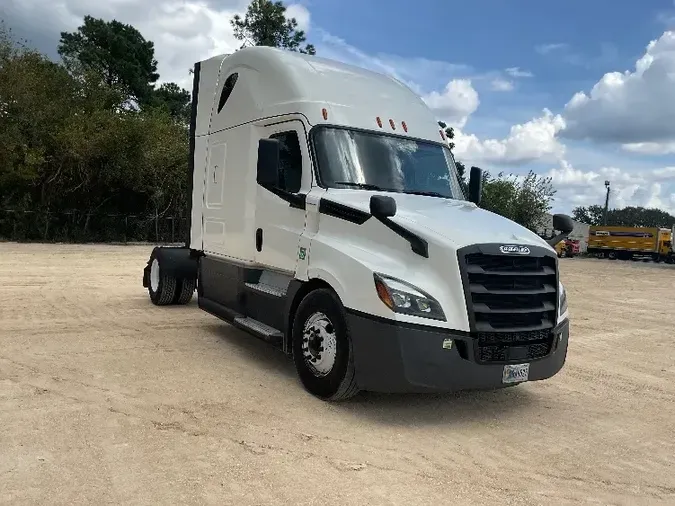 2020 Freightliner T12642ST2f827bef68f3f83cdcd89c2d188dfd6a