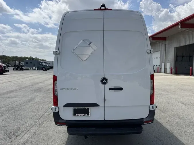 2023 Mercedes-Benz SPRINTER 3500