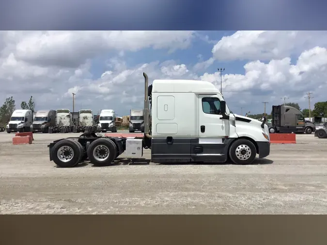 2022 Freightliner Cascadia 1262f873561394002fc9e66169177054925