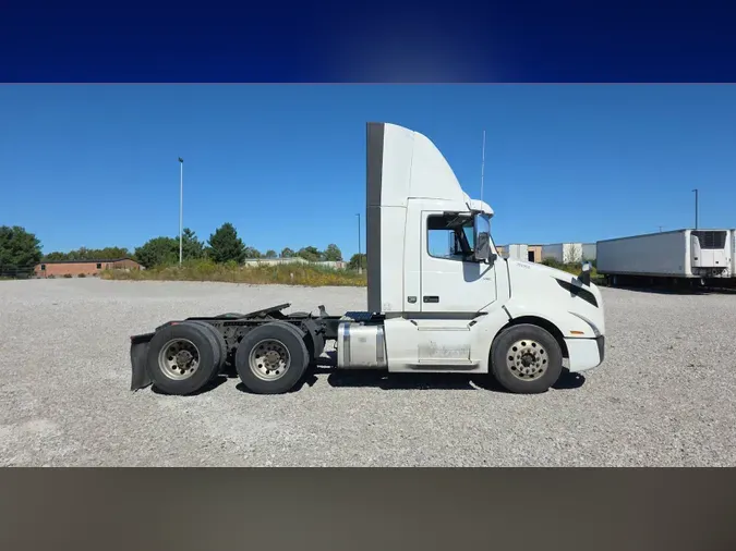 2019 Volvo VNL300