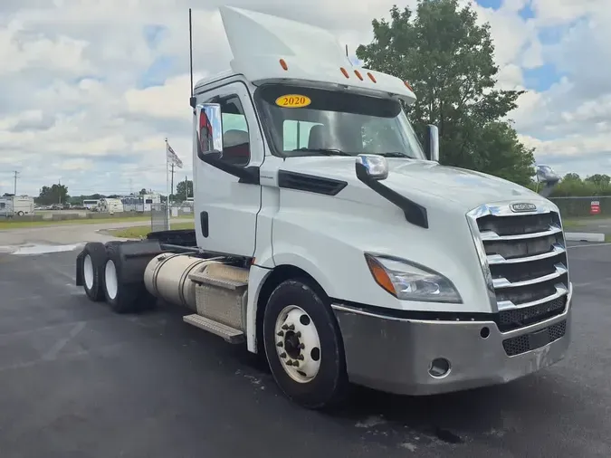 2020 FREIGHTLINER/MERCEDES NEW CASCADIA PX126642f8cae55de34a125b3525fd572b59fd1