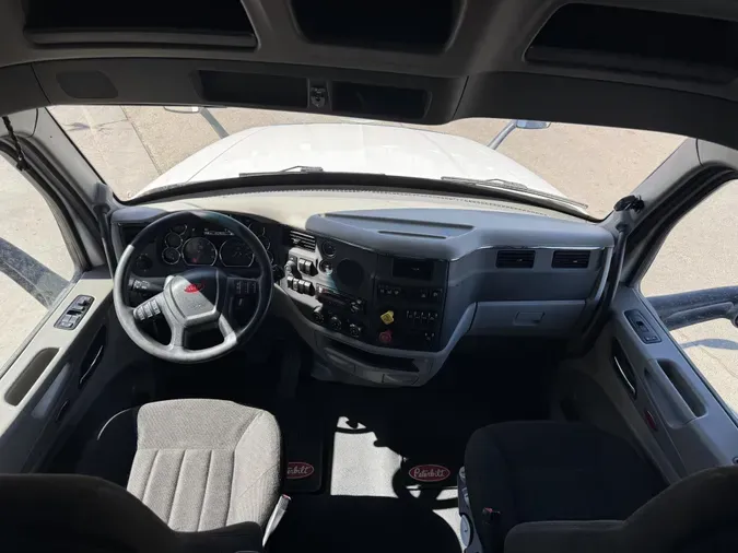 2021 Peterbilt 579