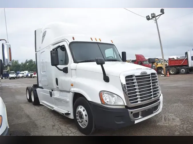 2015 FREIGHTLINER CASCADIA 125