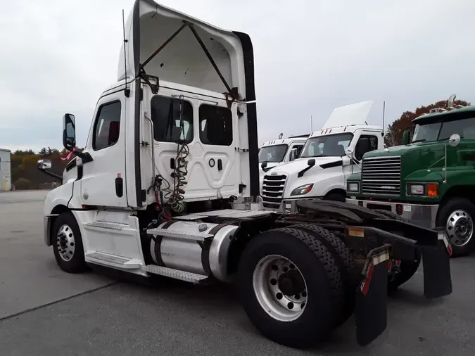 2020 FREIGHTLINER/MERCEDES NEW CASCADIA 1262f93e75c67d58d02153d7824e7cfb573