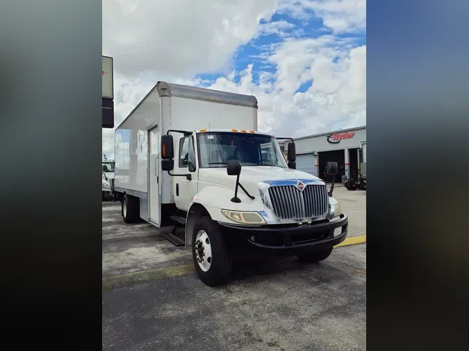 2018 NAVISTAR INTERNATIONAL 4300 LP