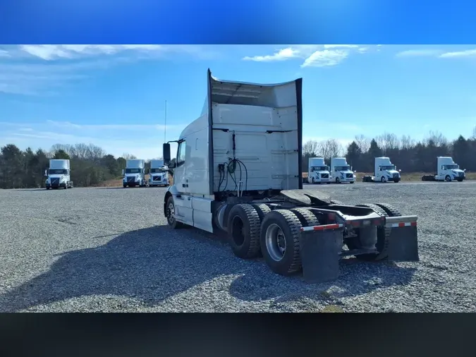 2020 Volvo VNR64T640