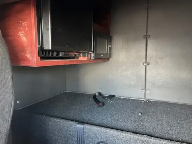 2022 FREIGHTLINER/MERCEDES M2 1062f96f1e4f7b86aeed0bb0702f5e259a0