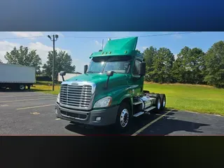 2019 FREIGHTLINER CASCADIA 125
