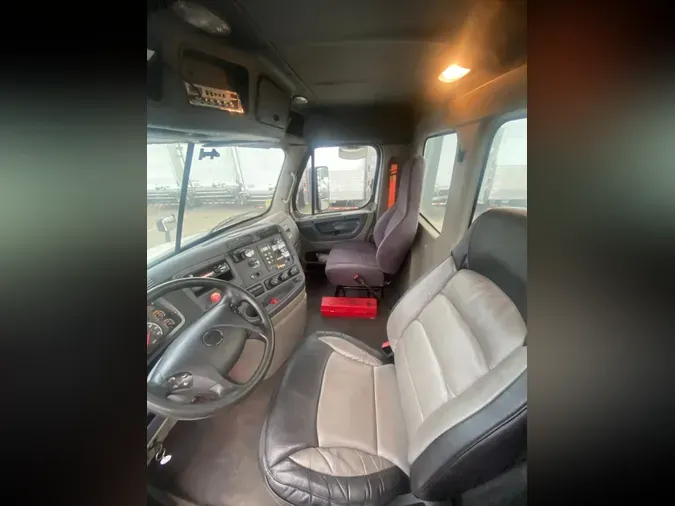 2019 FREIGHTLINER/MERCEDES CASCADIA 125