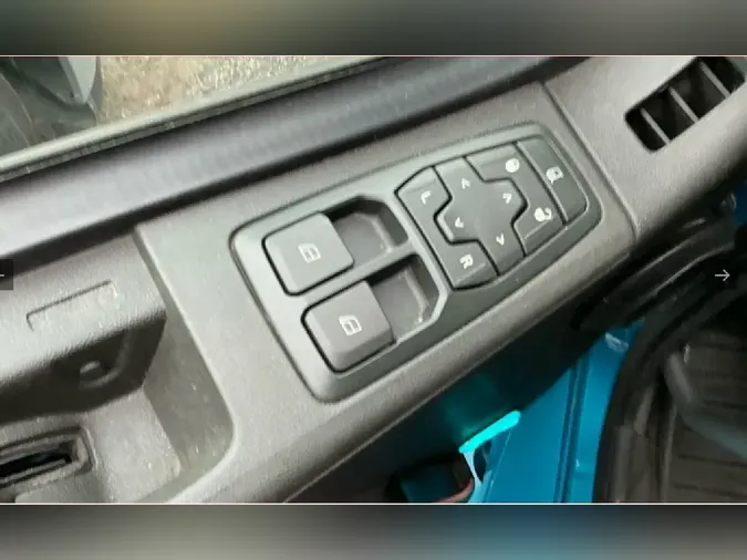 2021 VOLVO VNL64T760