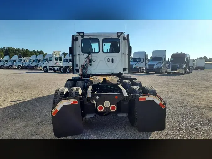2020 FREIGHTLINER/MERCEDES CASCADIA 125