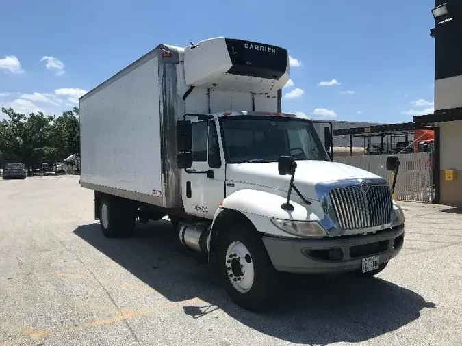 2013 International 4300LP2fa2710cdf3ef942ed254d19b3c3b049