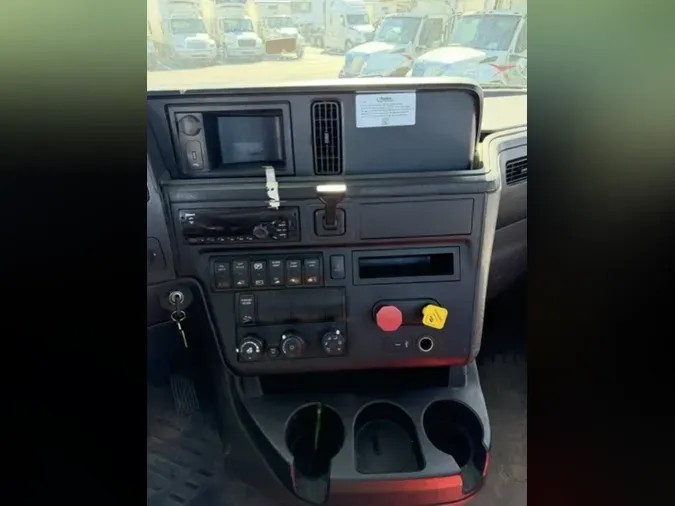 2019 NAVISTAR INTERNATIONAL LT625 DAYCAB T/A2fa2da28a9e86f06365d91fa09a50363