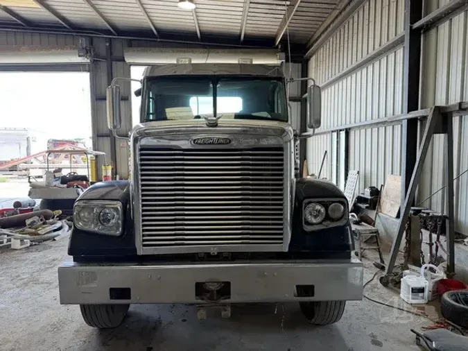 2015 FREIGHTLINER CORONADO 122 SD