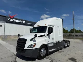 2020 Freightliner Cascadia 126