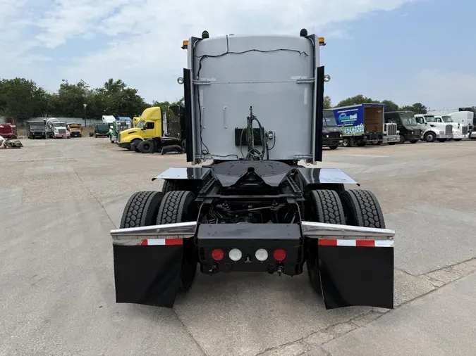 2020 Kenworth W900