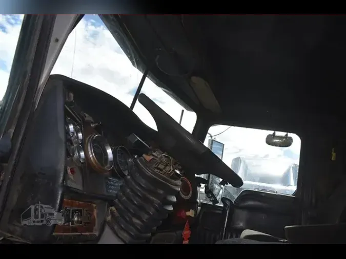 2003 KENWORTH T800