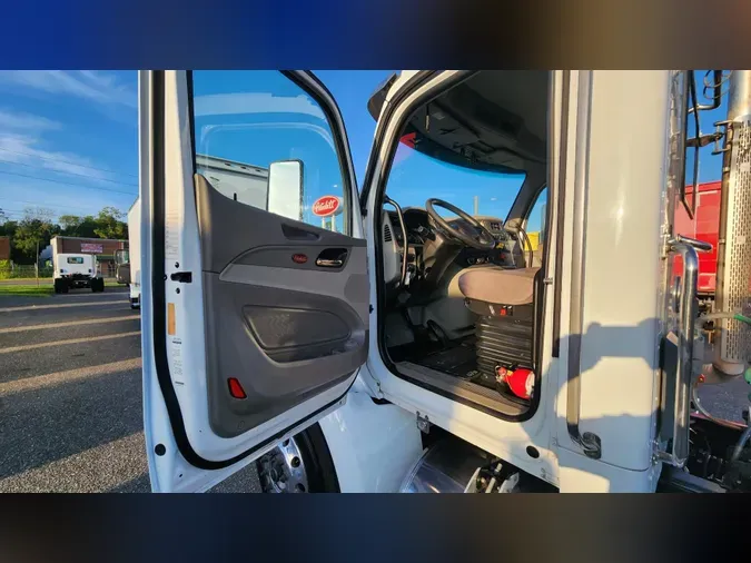 2020 Peterbilt 579