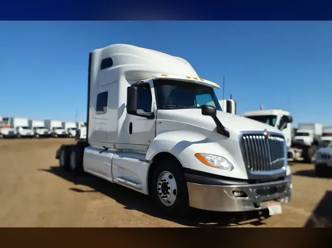 2019 NAVISTAR INTERNATIONAL LT625 SLPR CAB